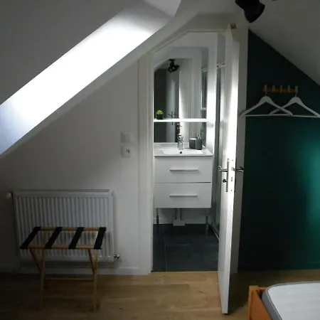 Apartment - Proche Metro - Stationnement Gratuit