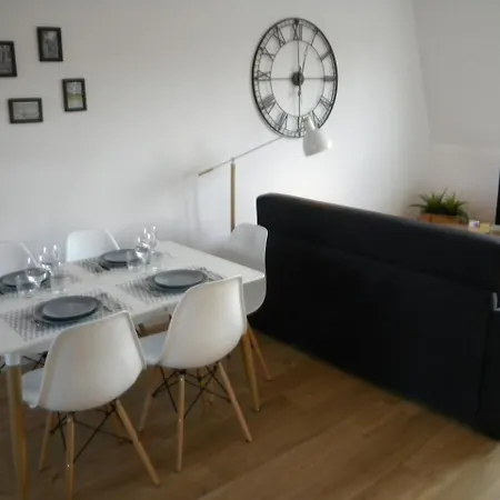 - Proche Metro - Stationnement Gratuit * リール