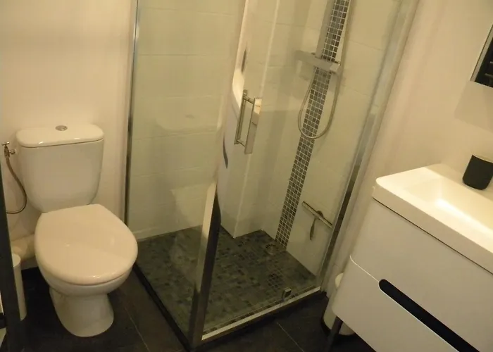 - Proche Metro - Stationnement Gratuit アパート リール