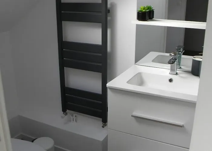 - Proche Metro - Stationnement Gratuit アパート