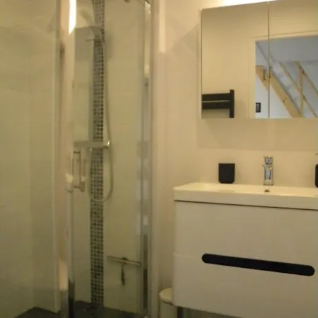 - Proche Metro - Stationnement Gratuit